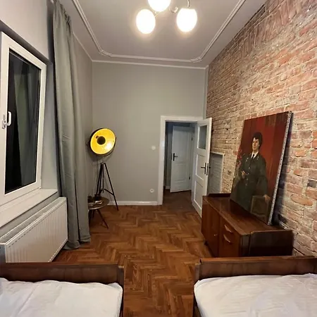 Δωμάτια σε οικογενειακή κατοικία Lipowa Loft Σόποτ